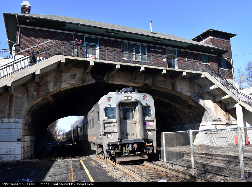  NJT Train # 1712 passing underneath the former Lackawanna Kingsland Station building 